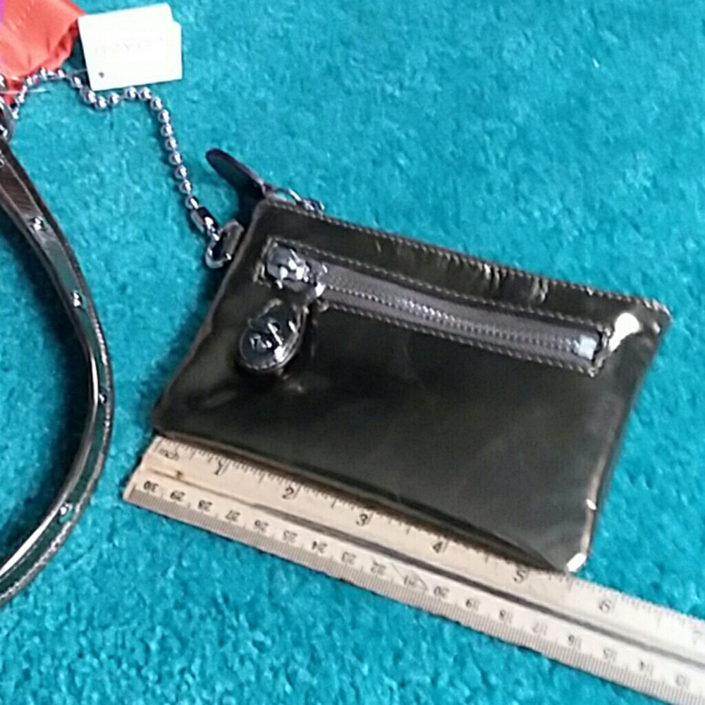 Coach limited edition nylon tote NWT - Picture 4 of 8